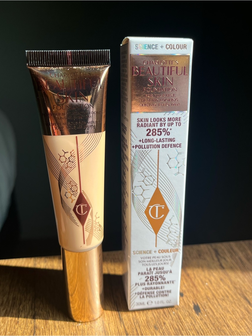 Charlotte Tilbury Beautiful Skin Foundation - 2 Neutral